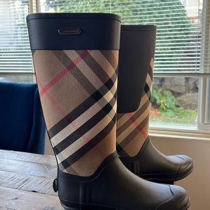 Authentic Burberry rain boots